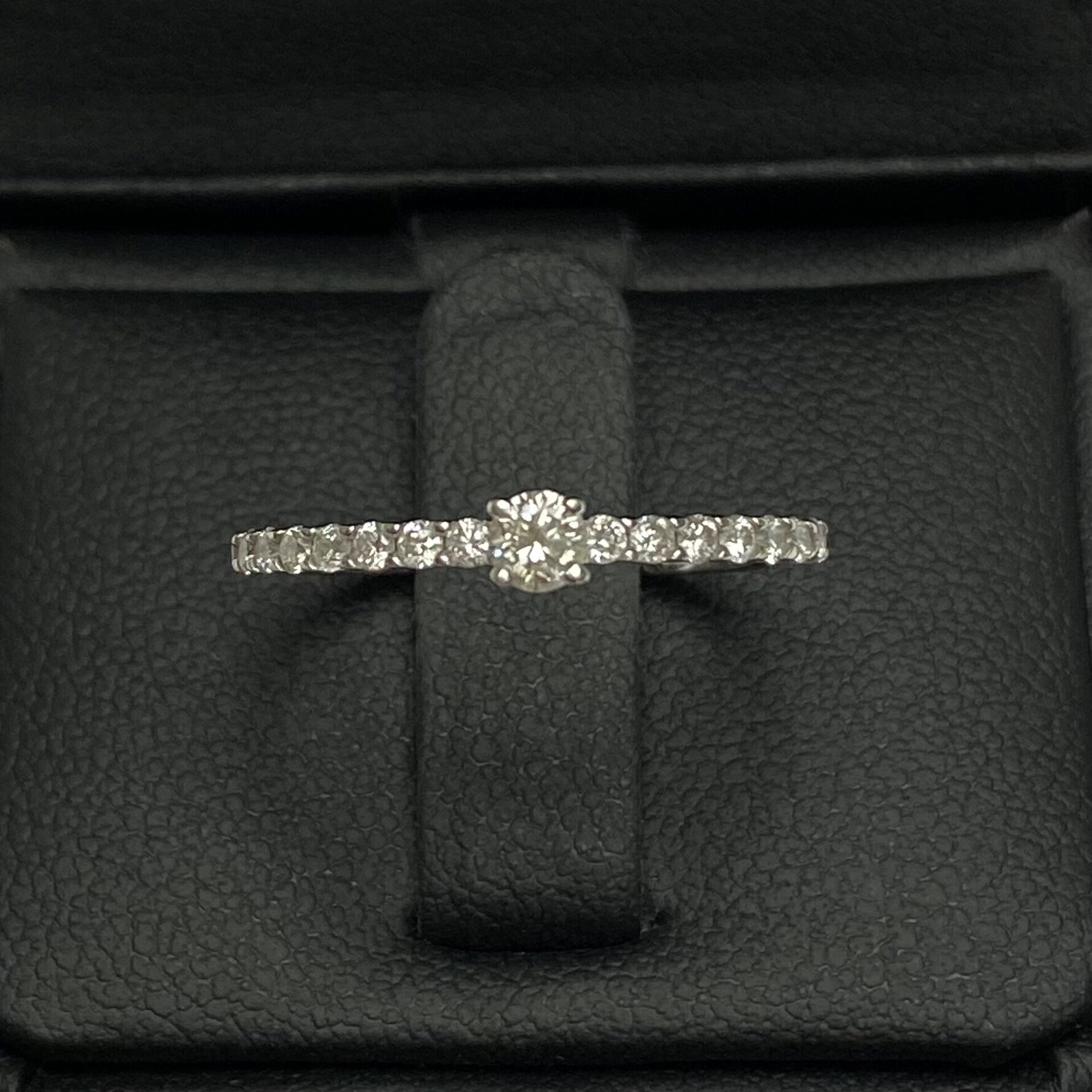Anel Solitário Vivara - 0.32 ct