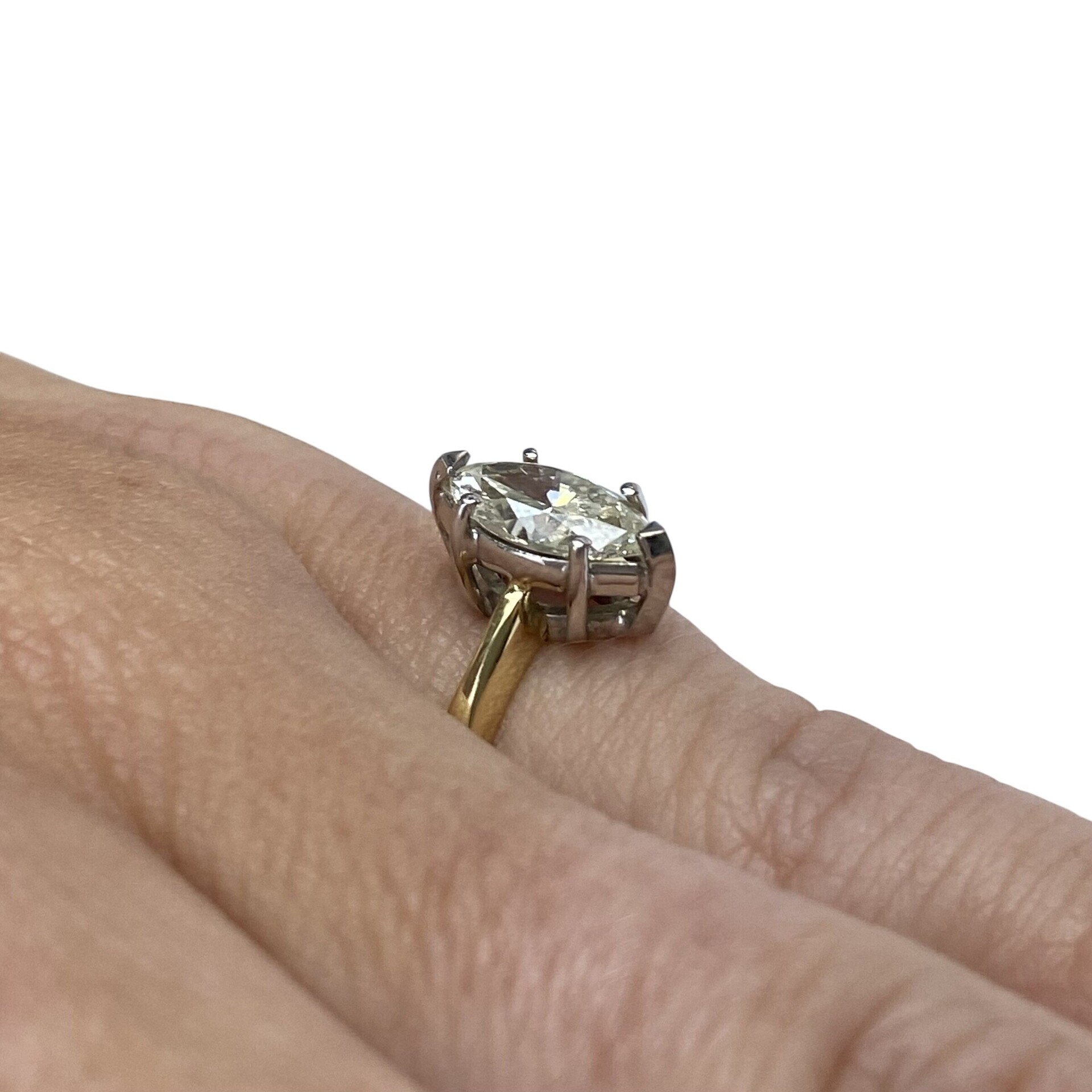 Anel Solitário Diamante Marquise