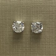 Par de Brincos Solitários - 1.27 ct.