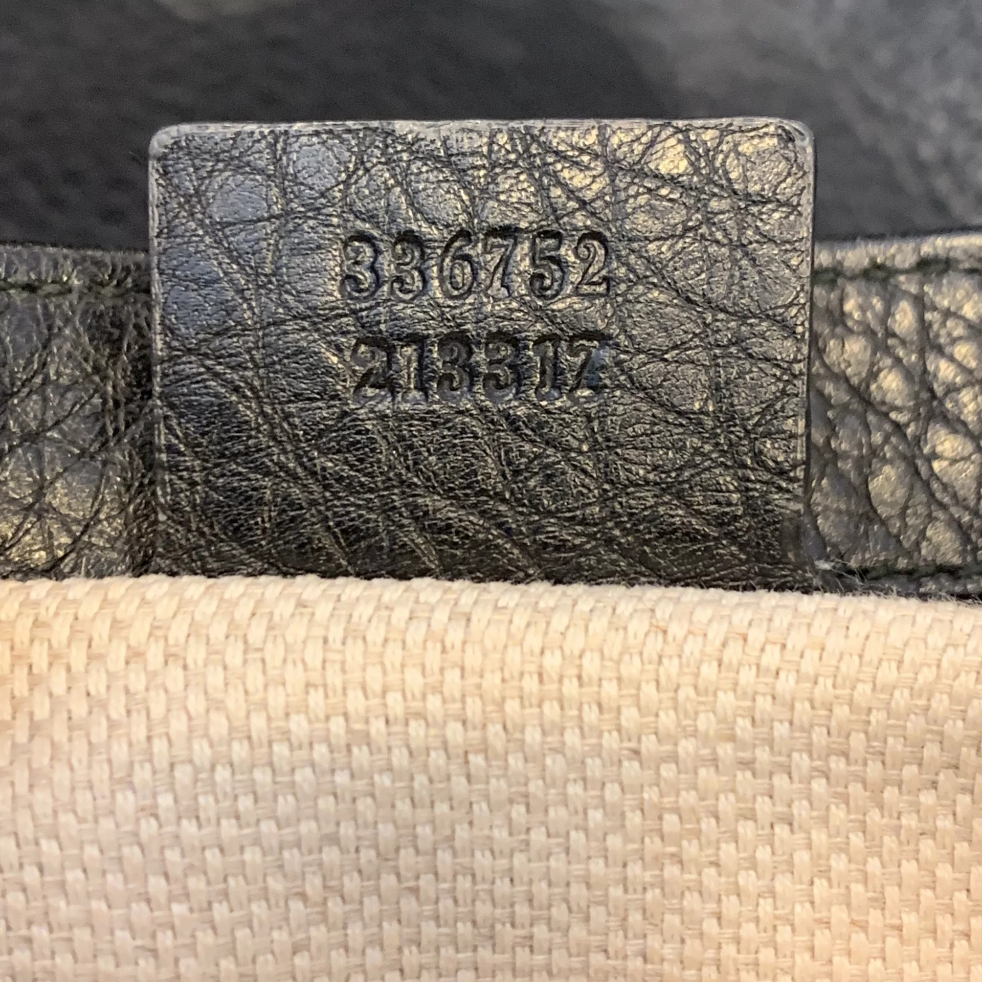 Bolsa Gucci Chain Preta