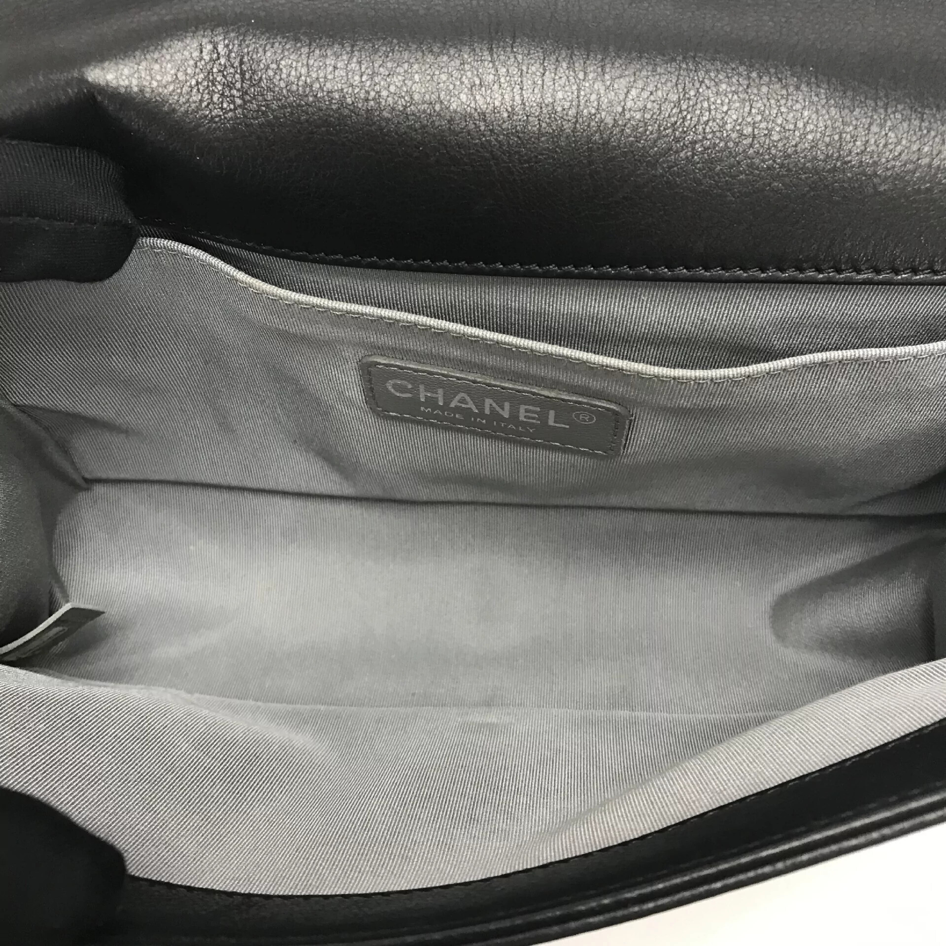Bolsa Chanel Le Boy Preta