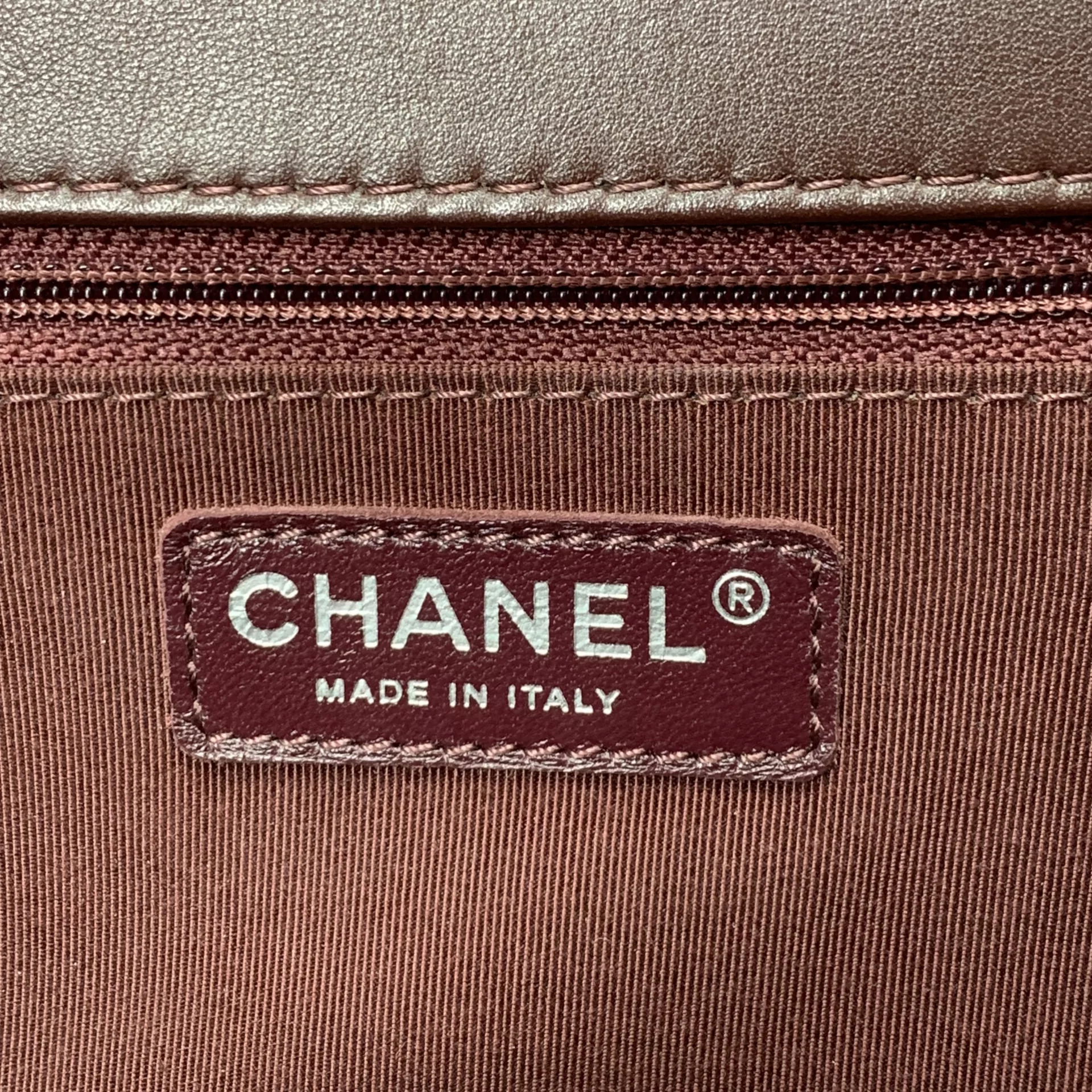Bolsa Chanel Boy Vinho Escuro