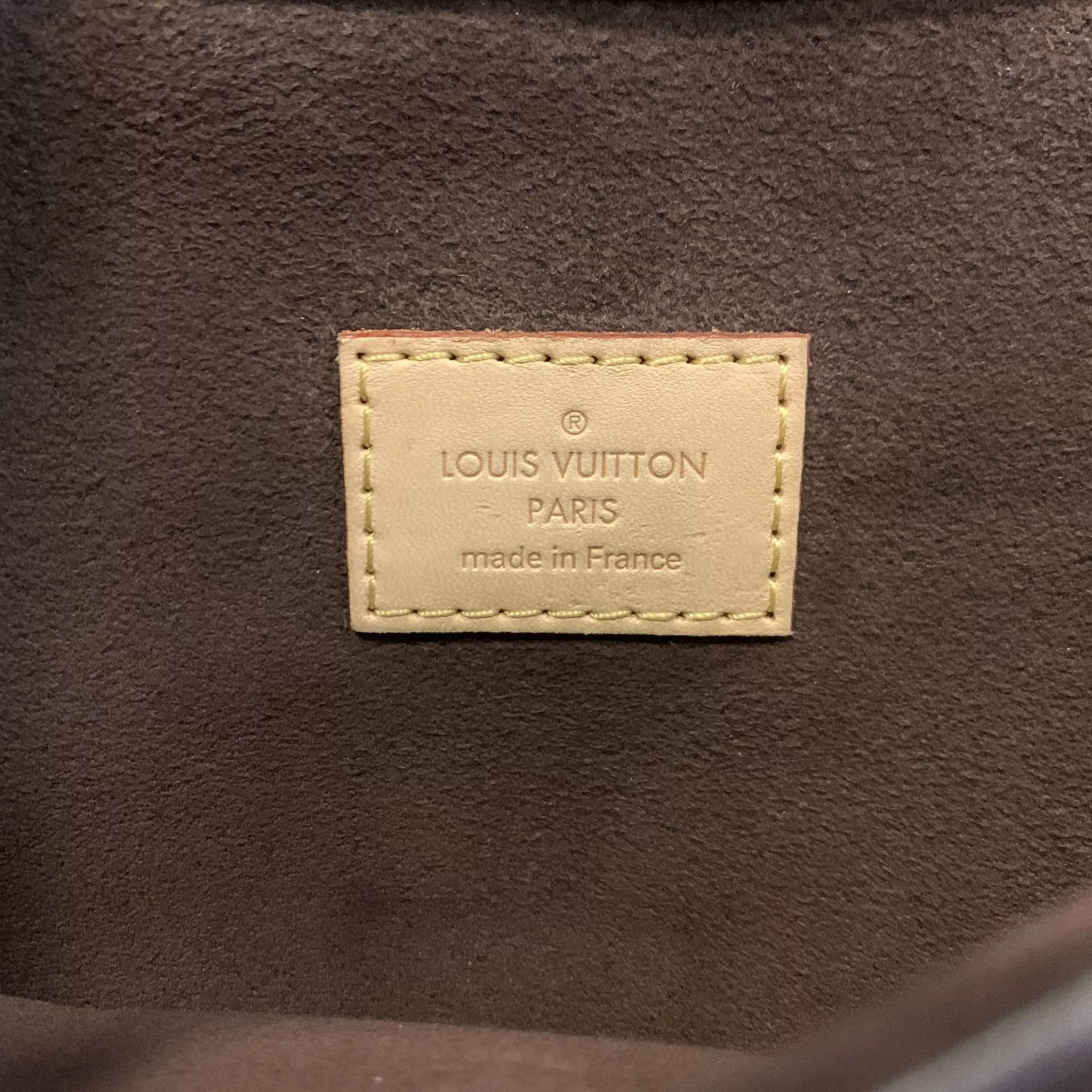 Bolsa Louis Vuitton Metis Hobo Monogram