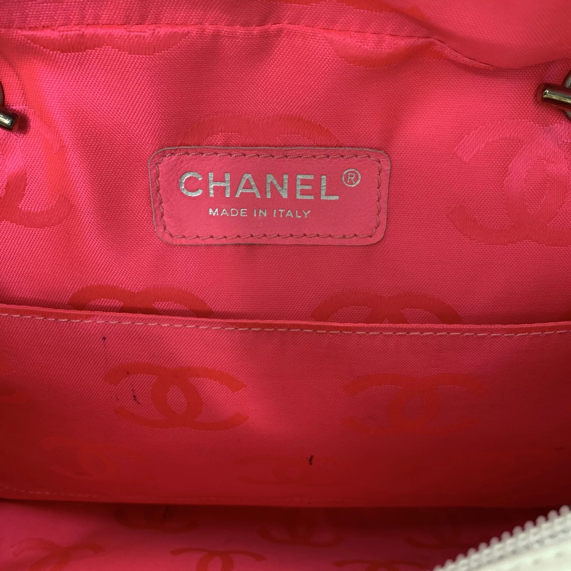 Bolsa Chanel Cambon Branca e Preta