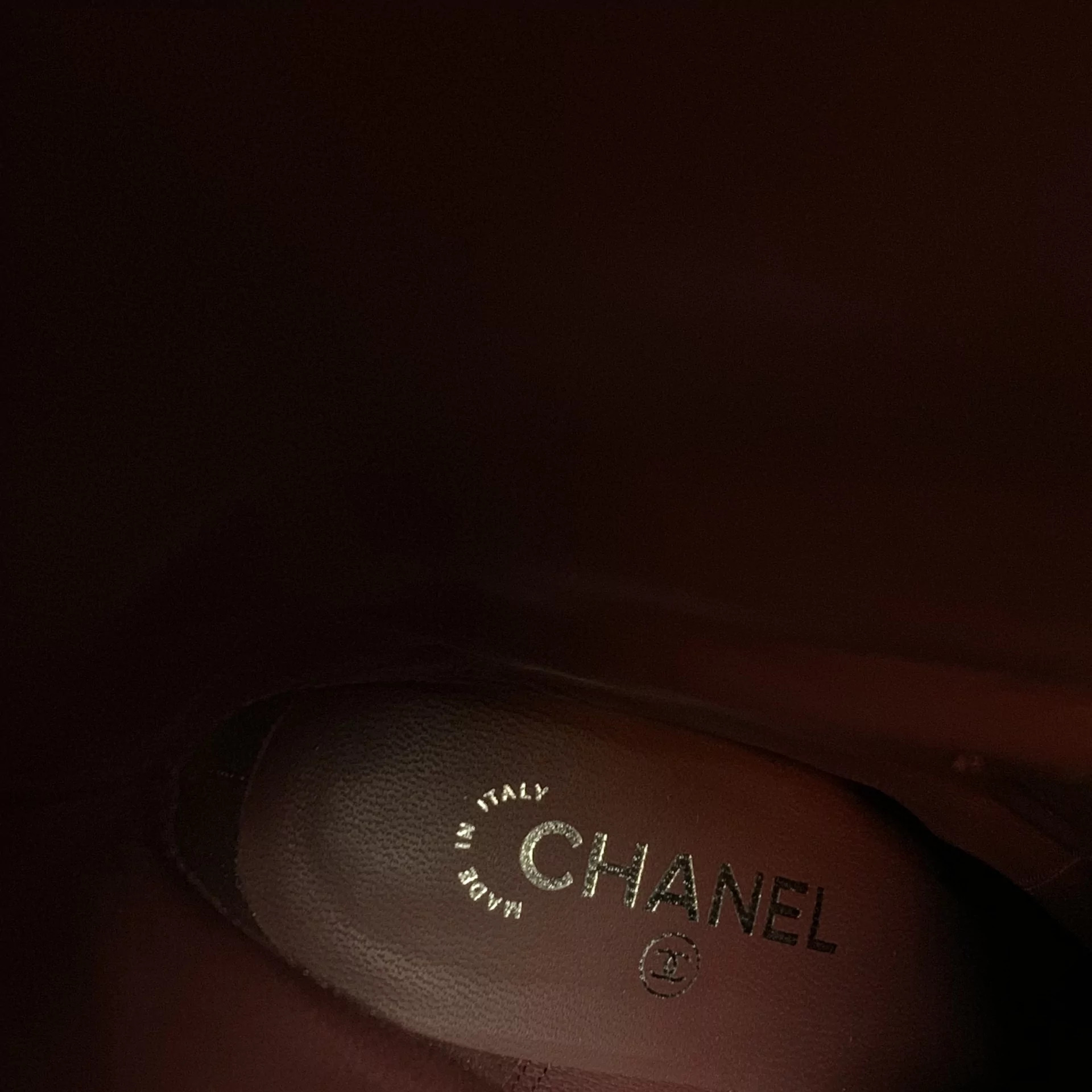Bota Chanel Cano Longo Marrom