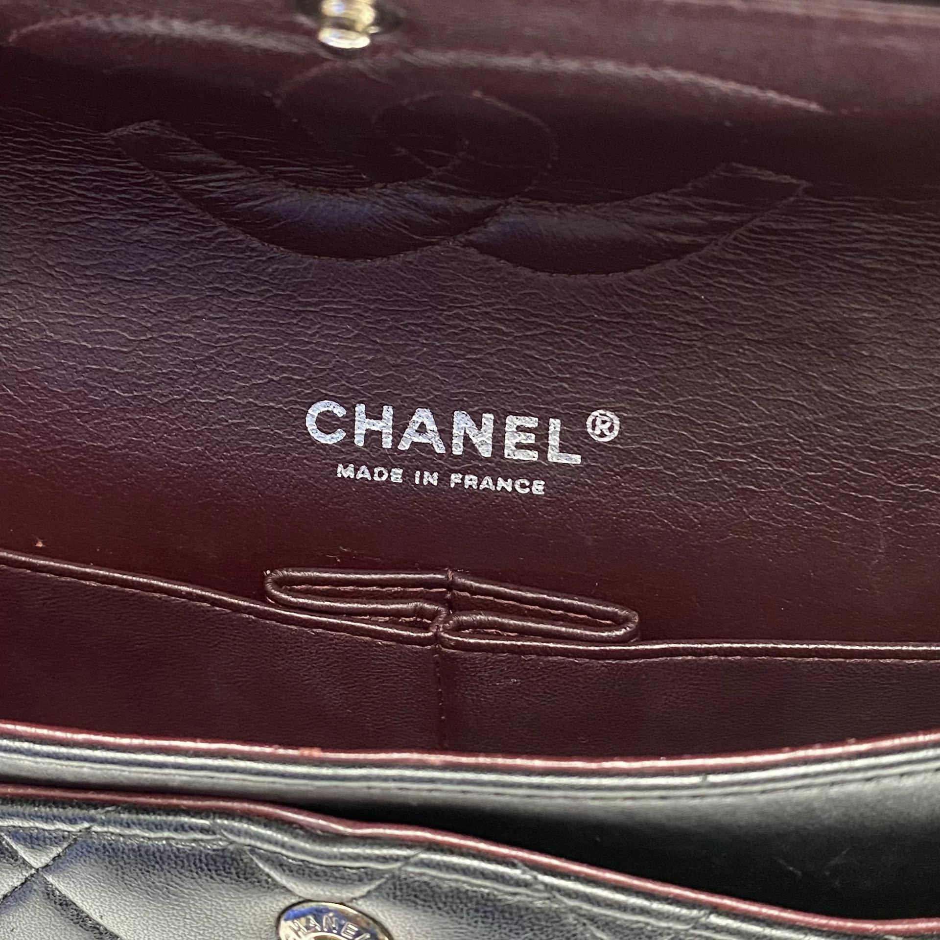 Bolsa Chanel Classic Double Flap Medium Preta