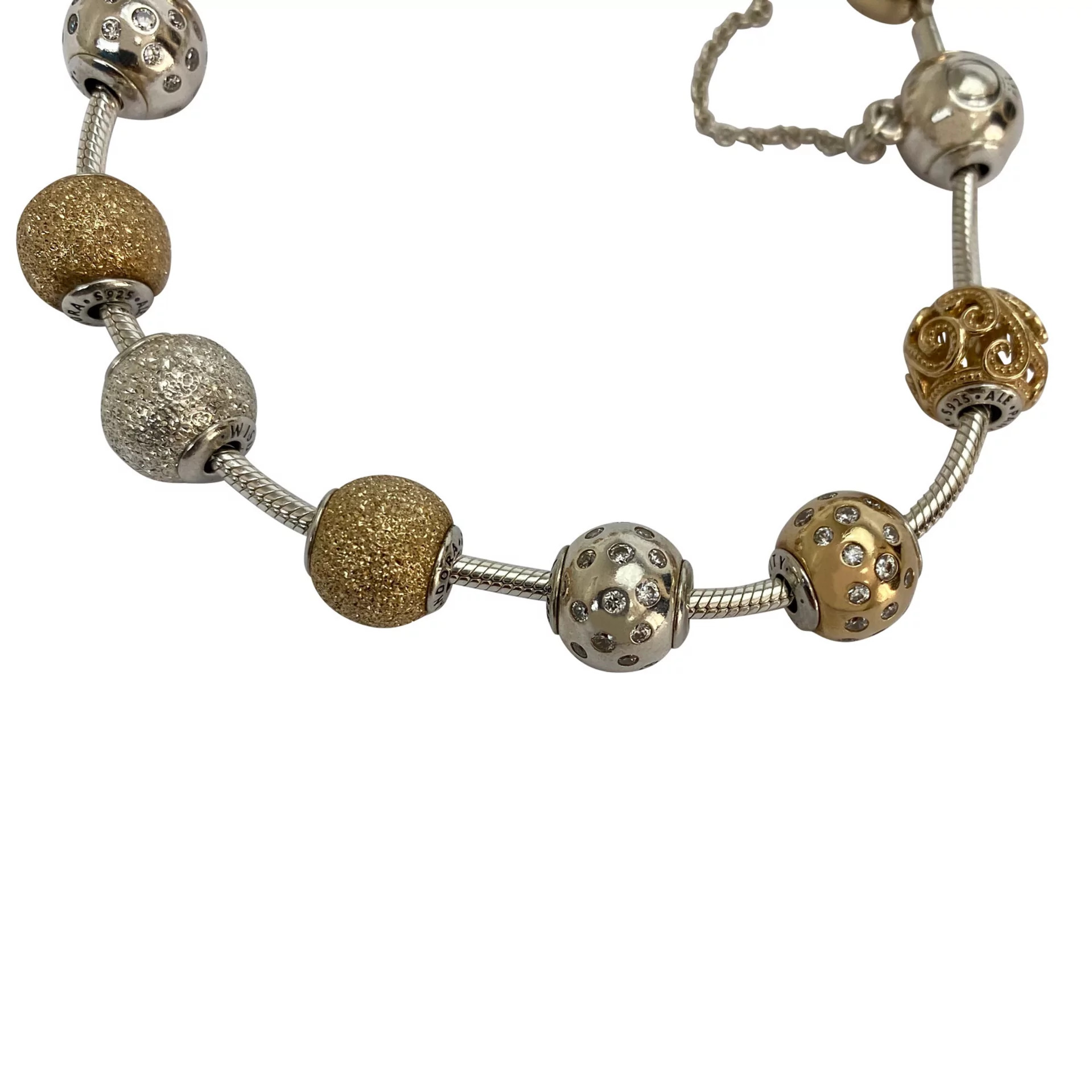 Pulseira Pandora com Berloques em Ouro e Prata