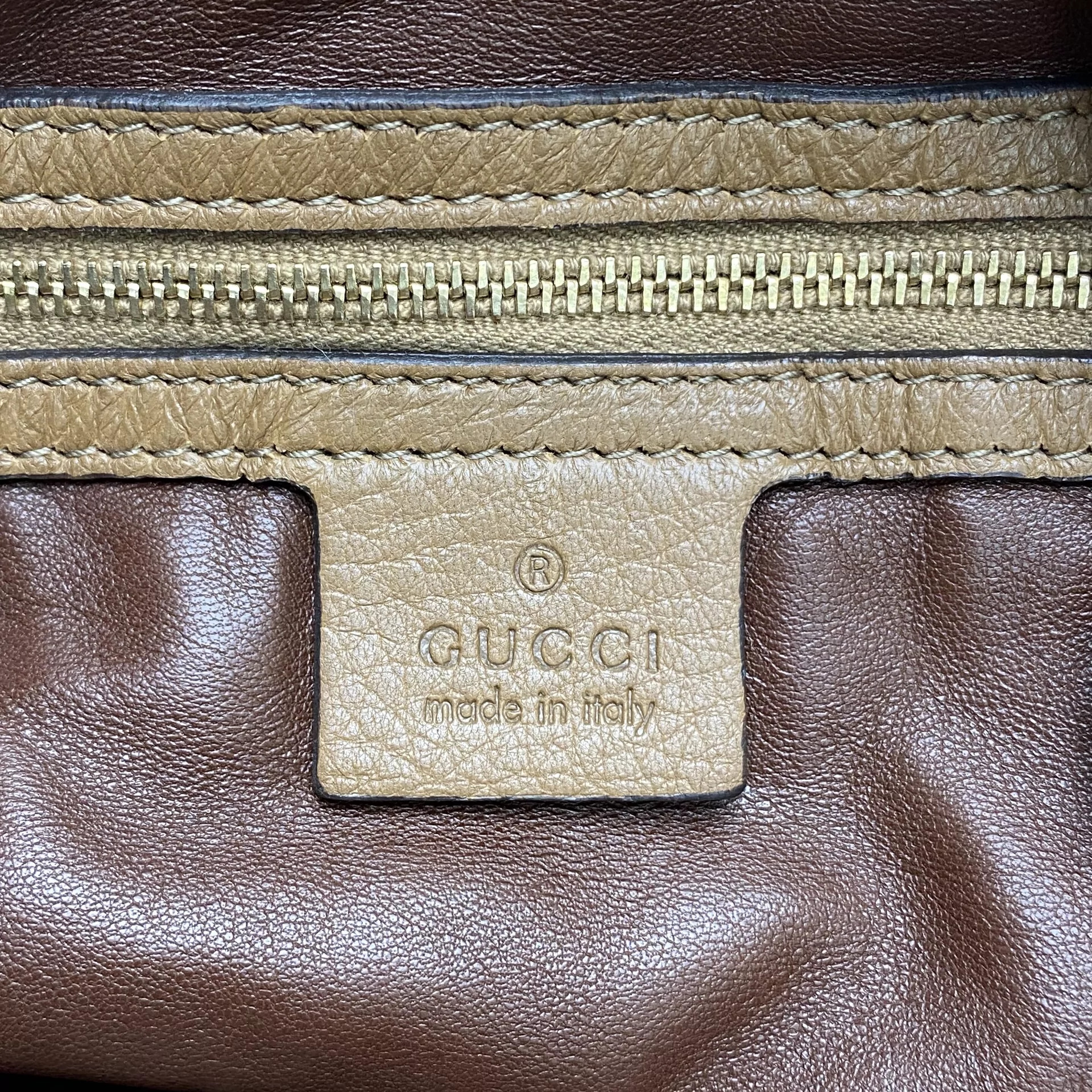 Bolsa Gucci G Wave Píton