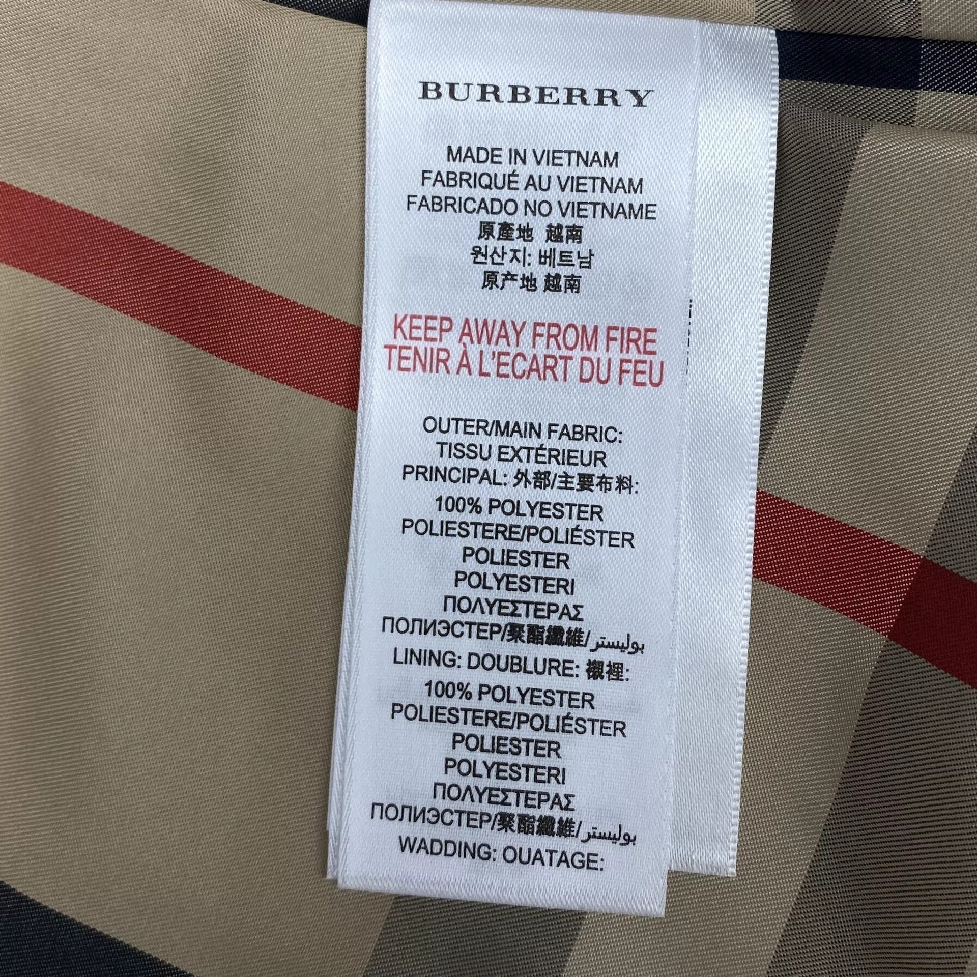 Casaco Burberry Infantil Matelassê Azul